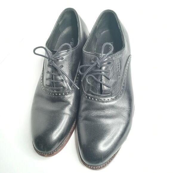 Prada dress shoes  - Picture 5 of 9